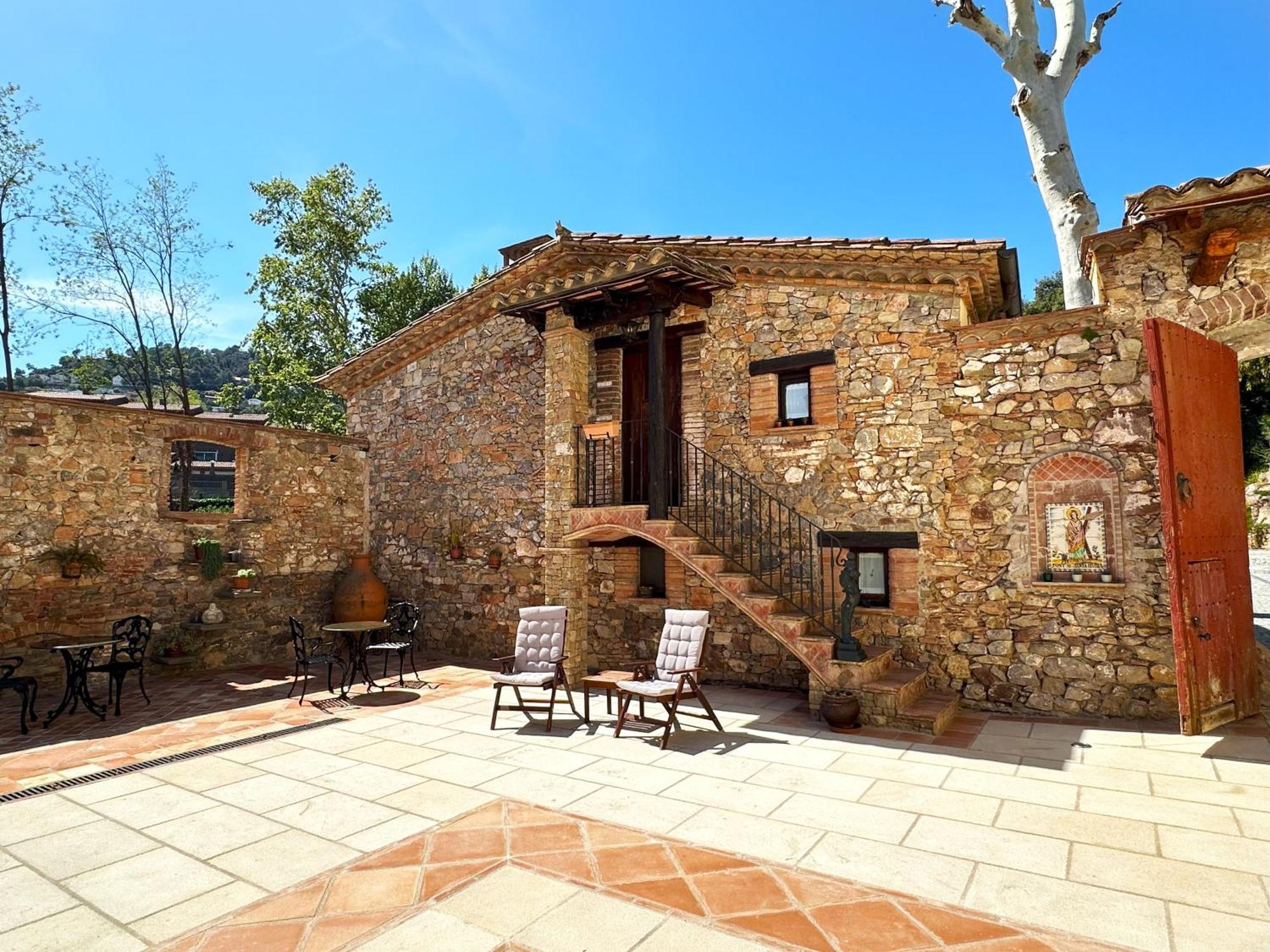 Masia Can Viver - Olive Oil Tourism B&B Bigues I Riells Exteriér fotografie