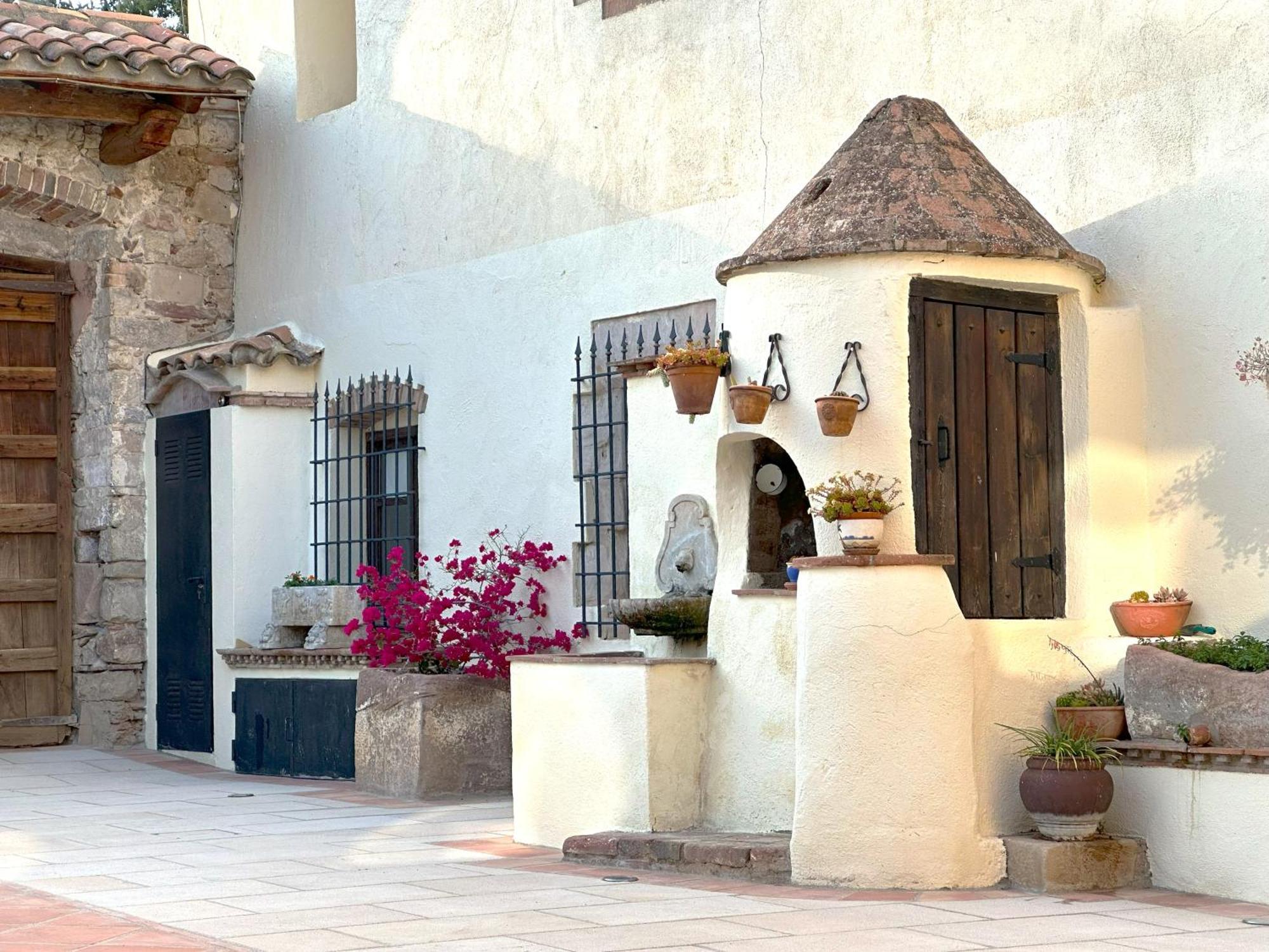 Masia Can Viver - Olive Oil Tourism B&B Bigues I Riells Exteriér fotografie